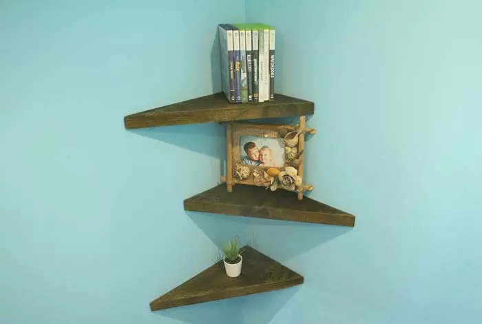 Классные плавающие треугольные полки для вашего дома #cornershelf #diy #decorhomeideas