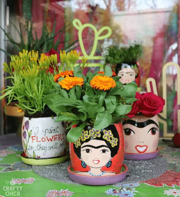 Яркие керамические горшки для цветов в стиле произведений искусства #spring #planter #decorhomeideas