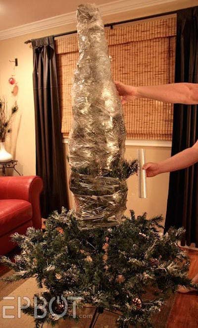 Как сжать рождественскую елку в термоусадочную пленку # Рождество # хранение # организация #decorhomeideas