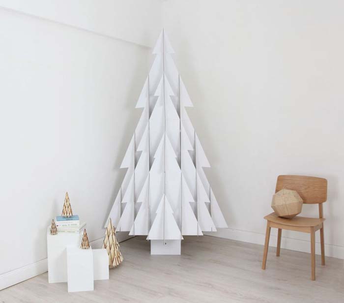 Картонная елка # Рождество # Рождество # нетрадиционные #decorhomeideas