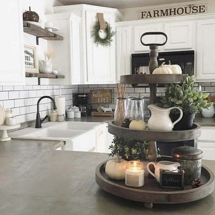 Удобная многоуровневая кухонная мебель для беседы # фермерский дом # мебель #decorhomeideas