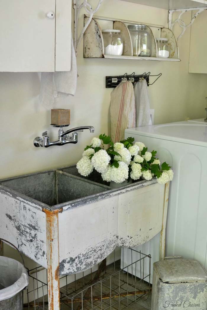 Антикварная корзина для мытья посуды с решетчатой ​​корзиной для хранения #masonjarlights #masonjar #decorhomeideas
