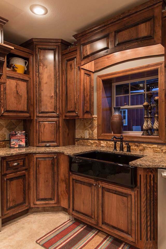 Декор кухонного шкафа Aspen Mountain в деревенском стиле #rustic #kitchencabinet #decorhomeideas
