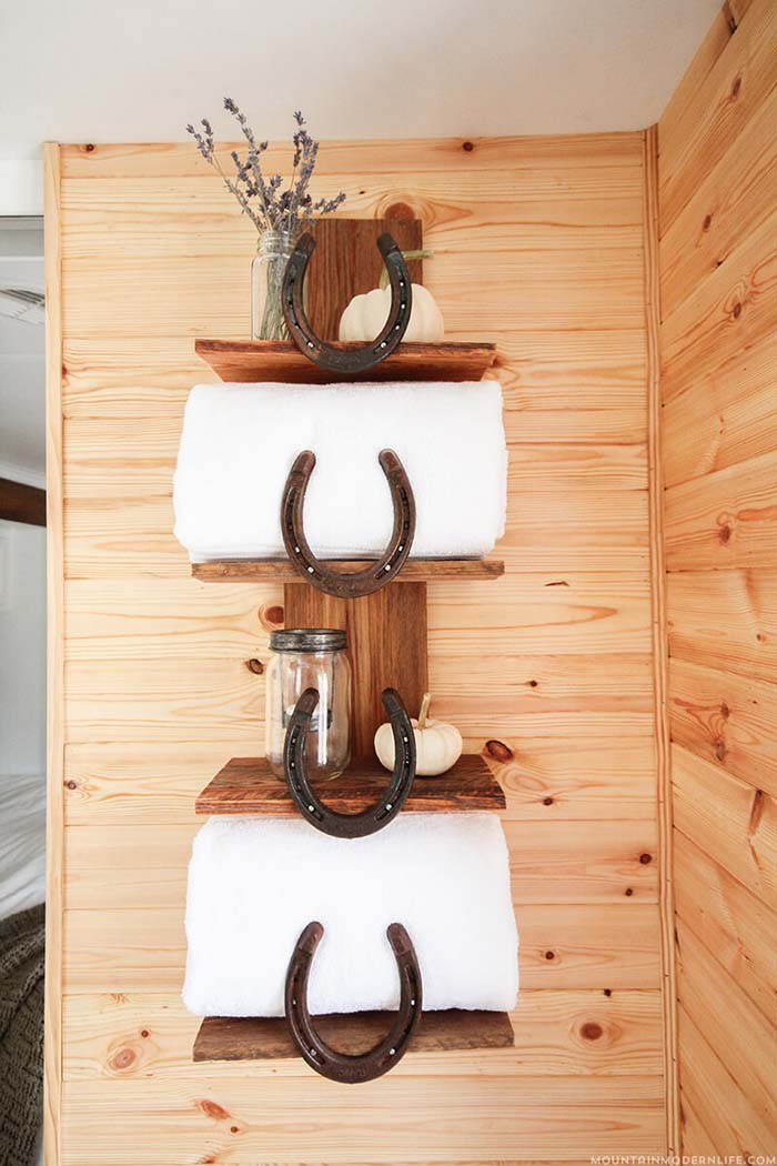 Полка для ванной в стиле подковы своими руками # деревенское # хранение # организация #decorhomeideas