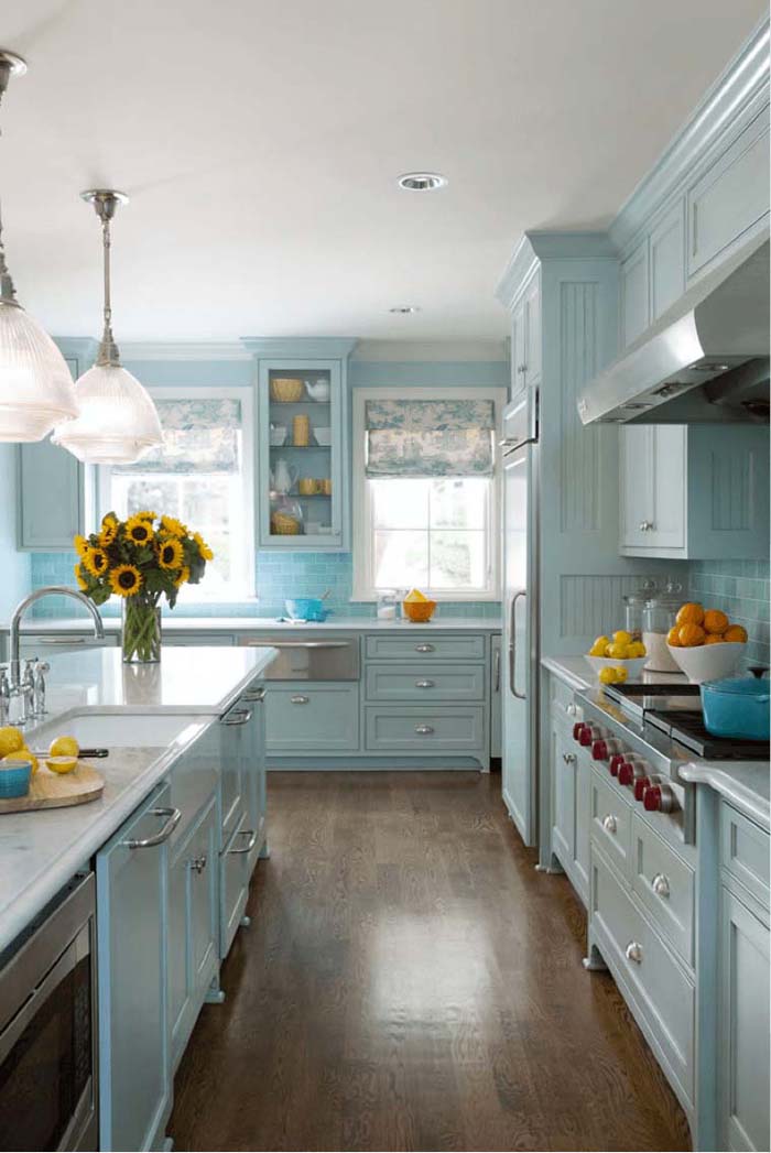 Синий с элементами желтого Cottage Kitchen #cottage #kitchen #decorhomeideas