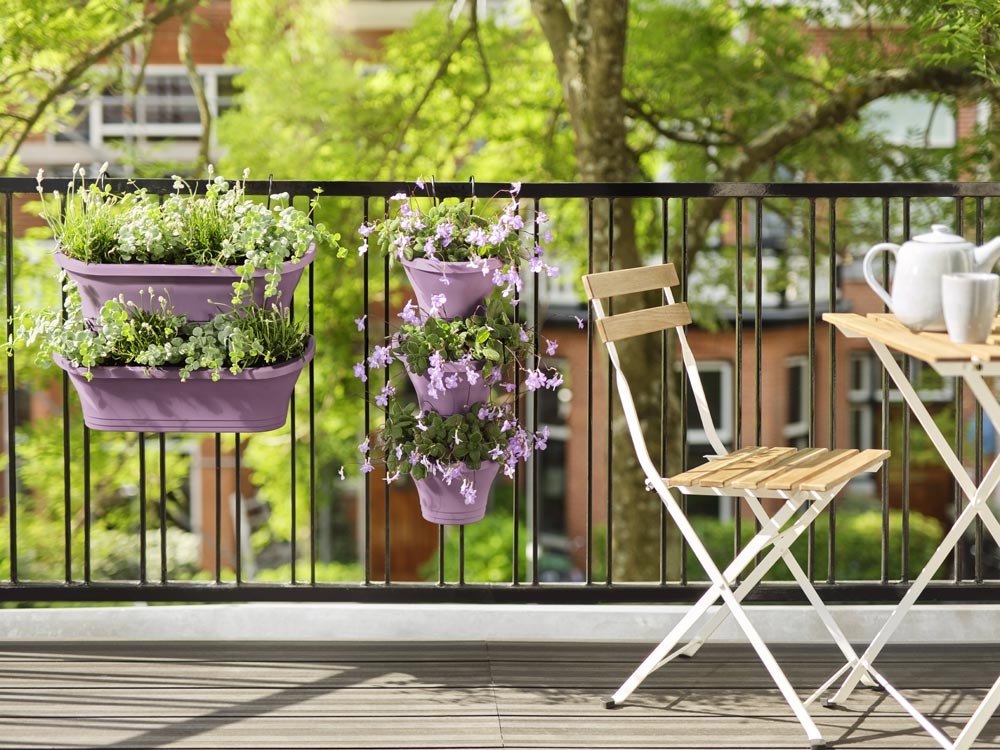 Контейнеры, подходящие для растений и вашего балкона