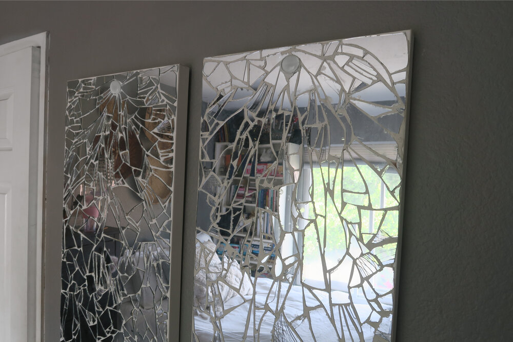нейтральная настенная живопись Broken Mirror Mosaic
