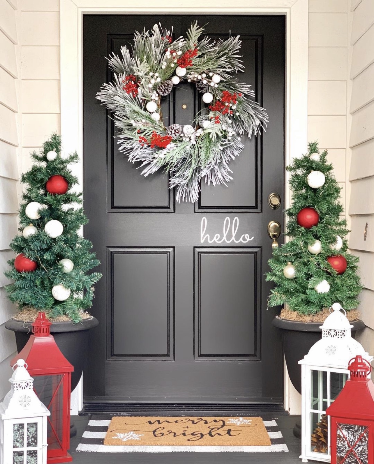 Идеи украшения новогодней двери